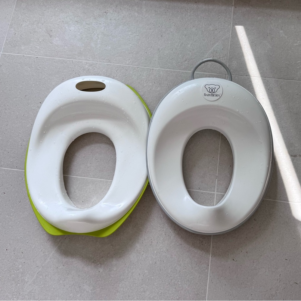 BabyBjörn White and Green Toilet Trainer Set
